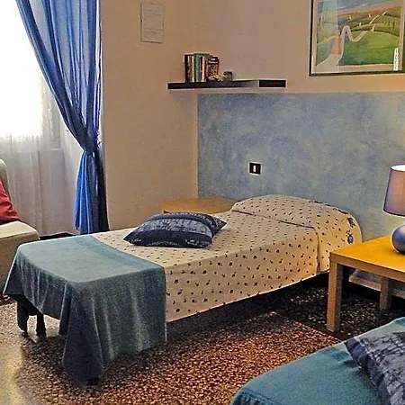 Bed & Breakfast Blue 3*